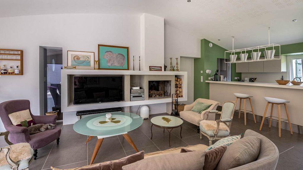 Villa Manet IleDeRe France Olivers Travels 3