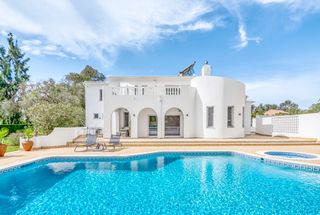 Villa Valinhos Portimao Olivers Travels 1