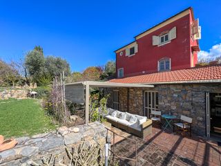 I Pesci Rossi Liguria Olivers Travels 1