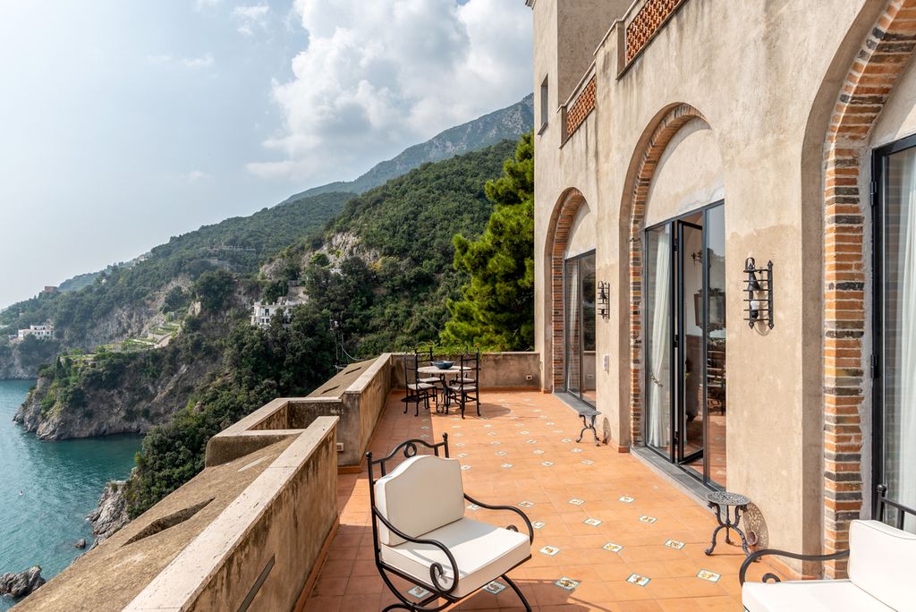 Torre Costa Amalfi Coast Olivers Travels 2