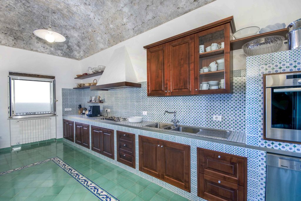 Villa Diamante Amalfi Coast Olivers Travels 4 01