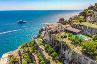 Villa Diamante Amalfi Coast Olivers Travels 6 01