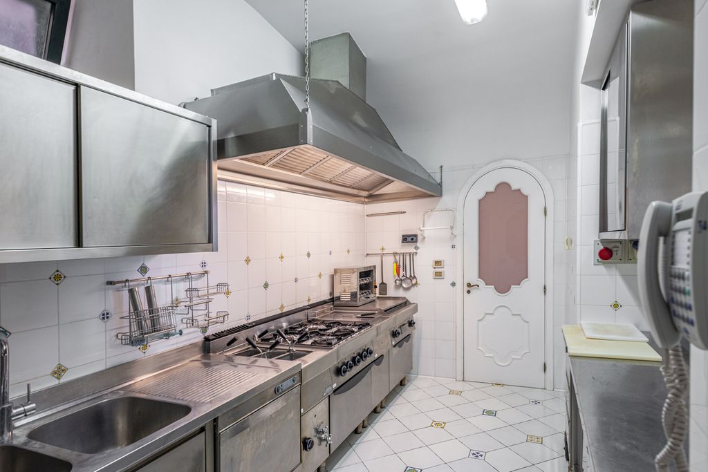 Villa Dipinta Amalfi Coast Olivers Travels 5