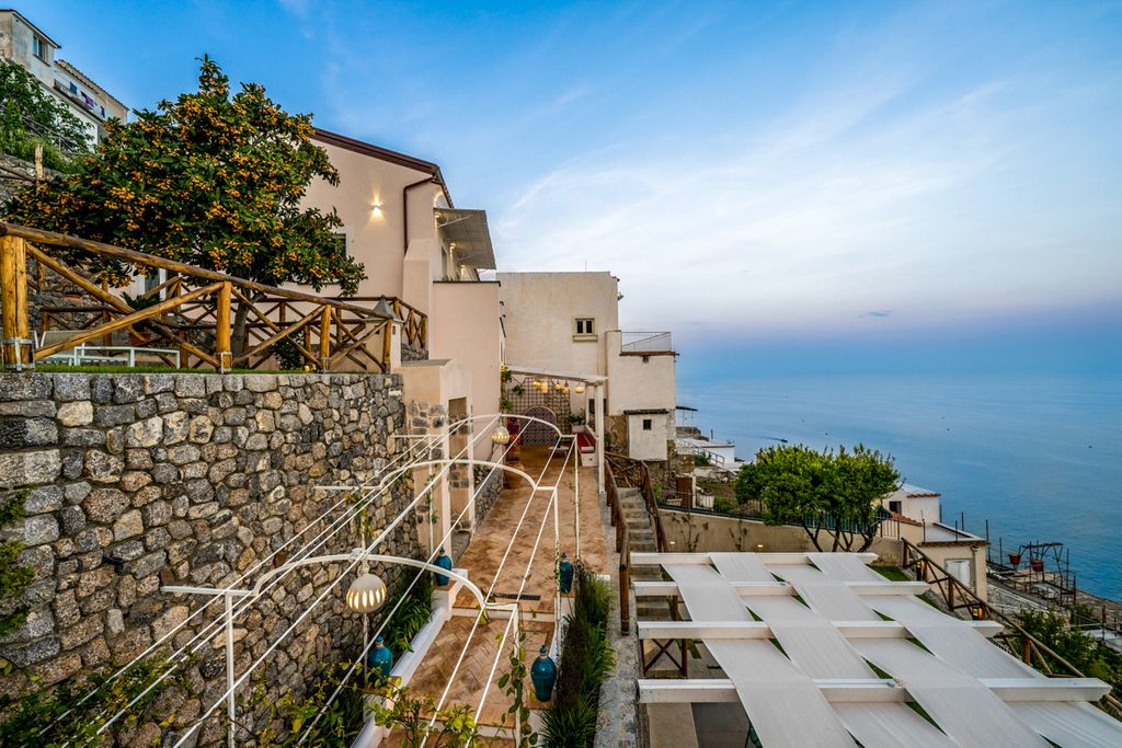 Villa Maggiore Campania Olivers Travels 1