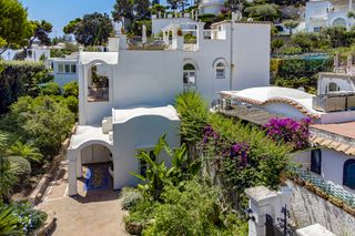 Villa I Farglioni Capri Italy OliversTravels 1