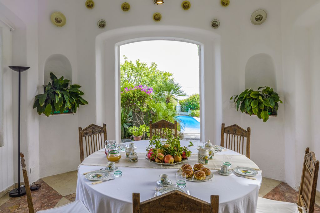 Villa Lucrezia Sorrento Italy OliversTravels 4