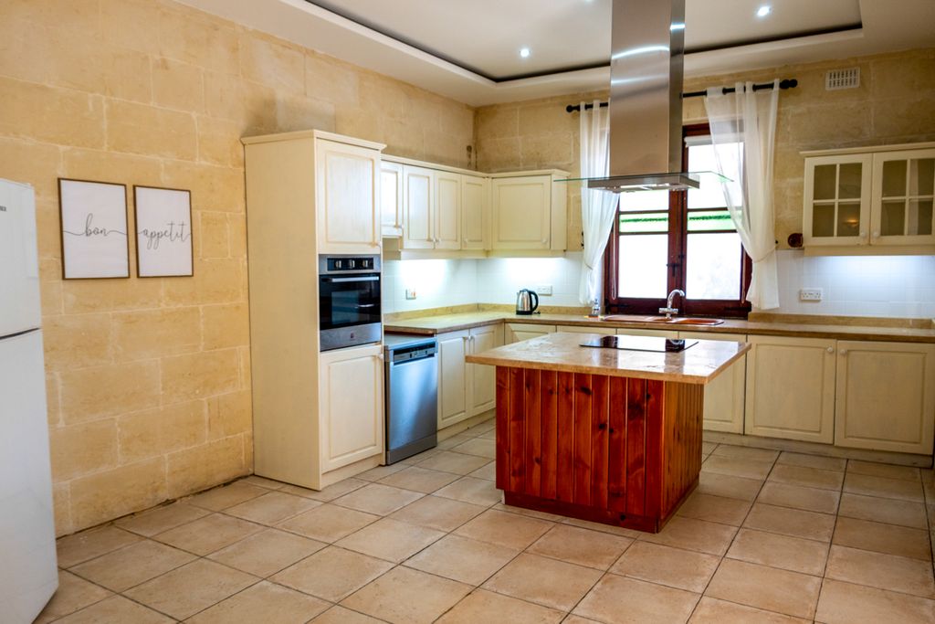 Clews House Gozo Olivers Travels 5