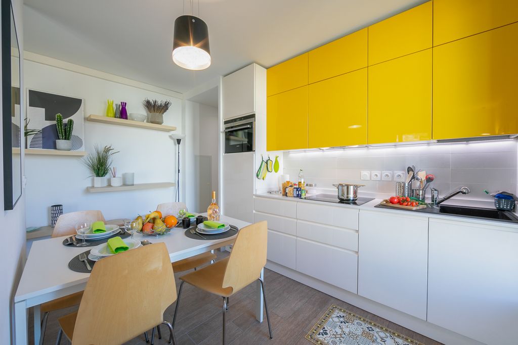 Apartment Coing Nice Olivers Travels 04