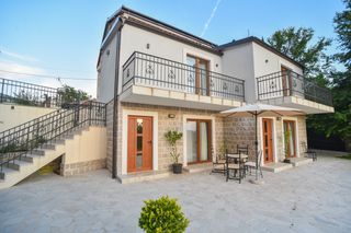 Villa Tilia Montenegro Olivers Travels 17