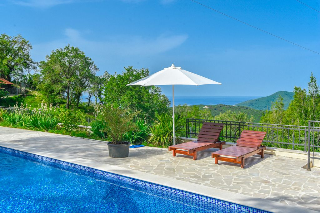 Villa Alper Montenegro Olivers Travels 2