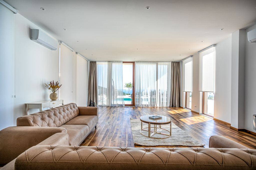 Villa Anjeza Budva Olivers Travels 3