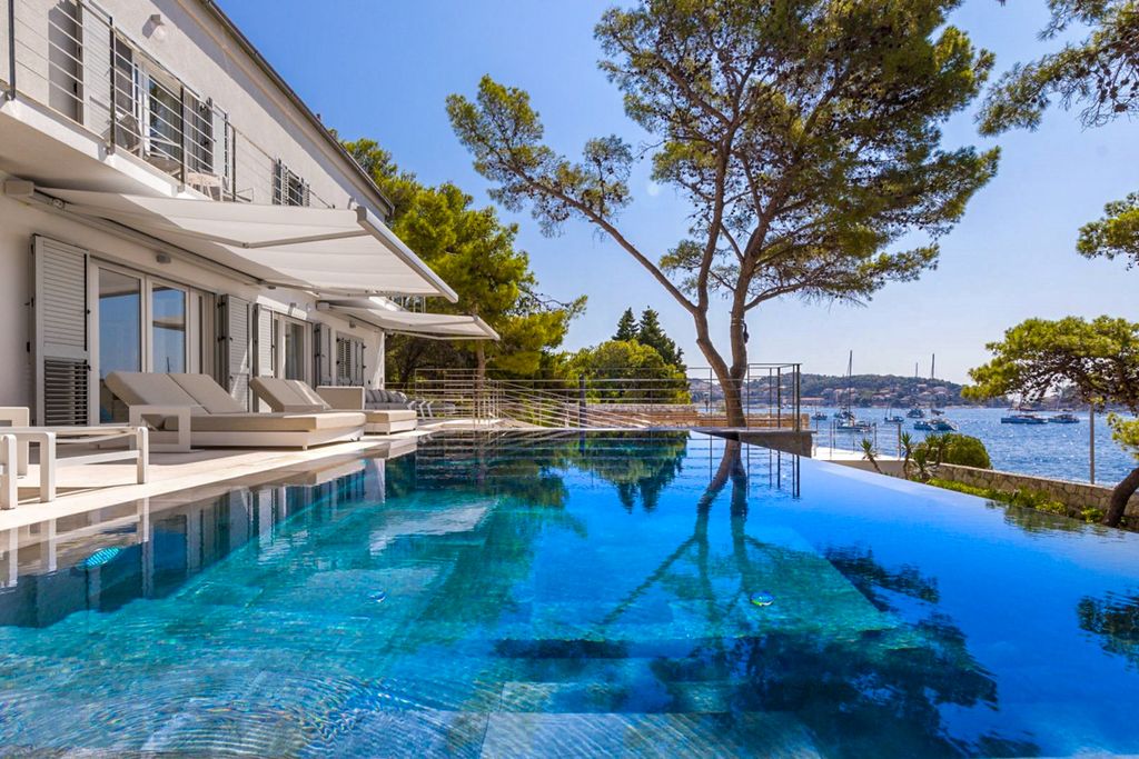 Villa Christos Hvar Olivers Travels 1