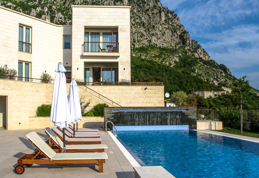 Villa Bozo Montenegro Olivers Travels 1