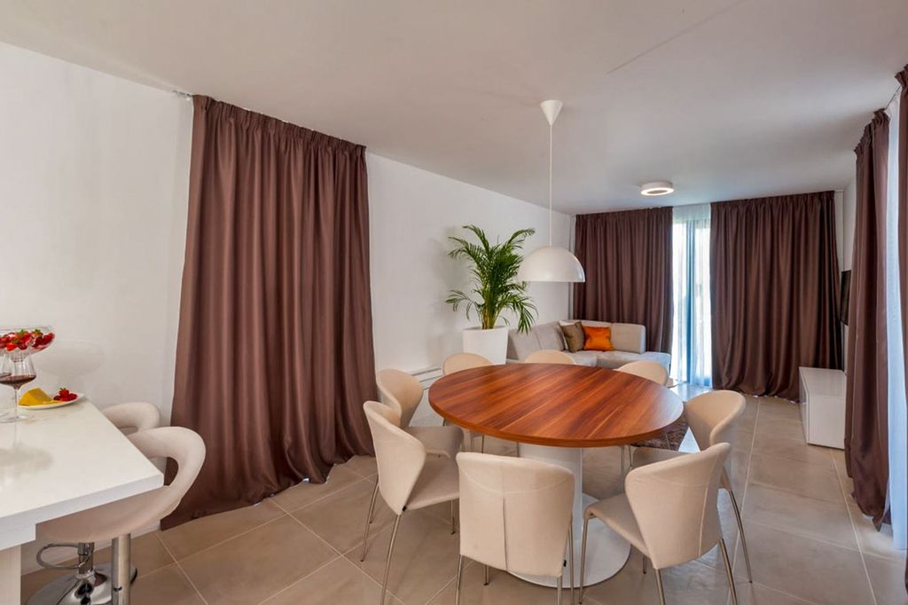 Villa Tetra Dalmatia Coast Olivers Travels 5