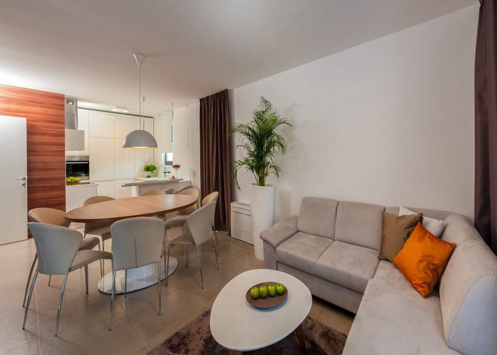 Villa Panda Dalmatia Coast Olivers Travels 3