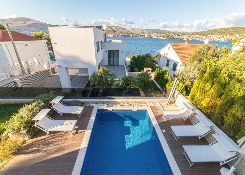 Villa Panda Dalmatia Coast Olivers Travels 2