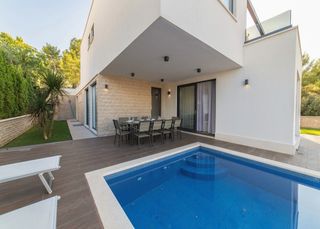 Villa Panda Dalmatia Coast Olivers Travels 1