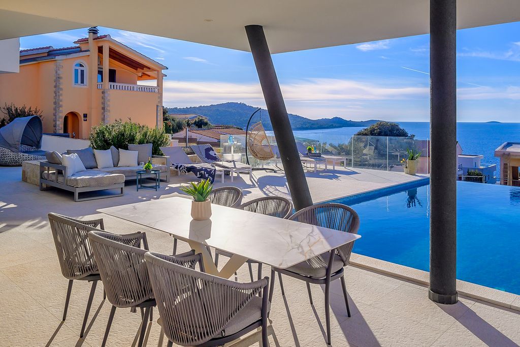 Villa Visa Dalmatia Coast Croatia OliversTravels 3