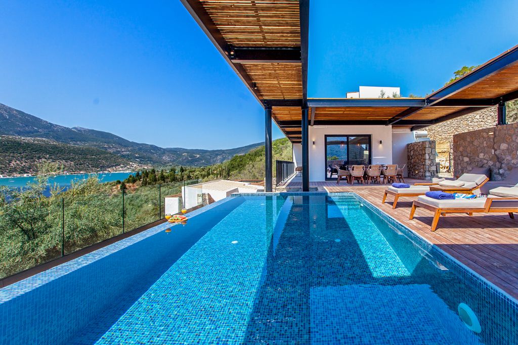 Villa Pixie Lefkas Olivers Travels 1