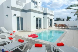 Villa Catamaran Lanzarote Olivers Travels 1