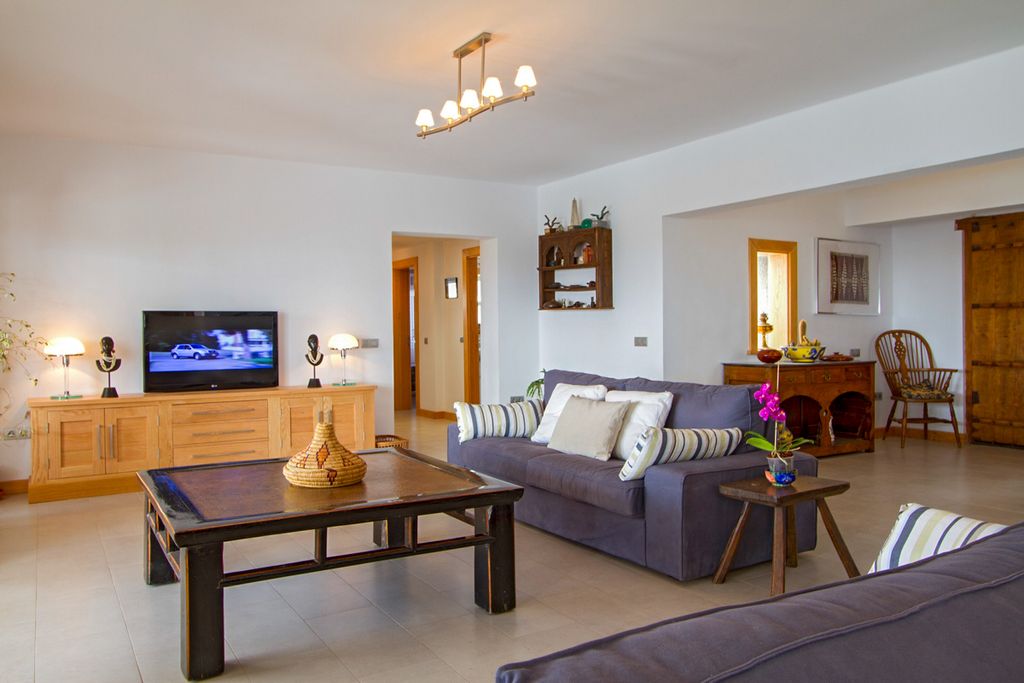 Villa Bajita Lanzarote Olivers Travels 3