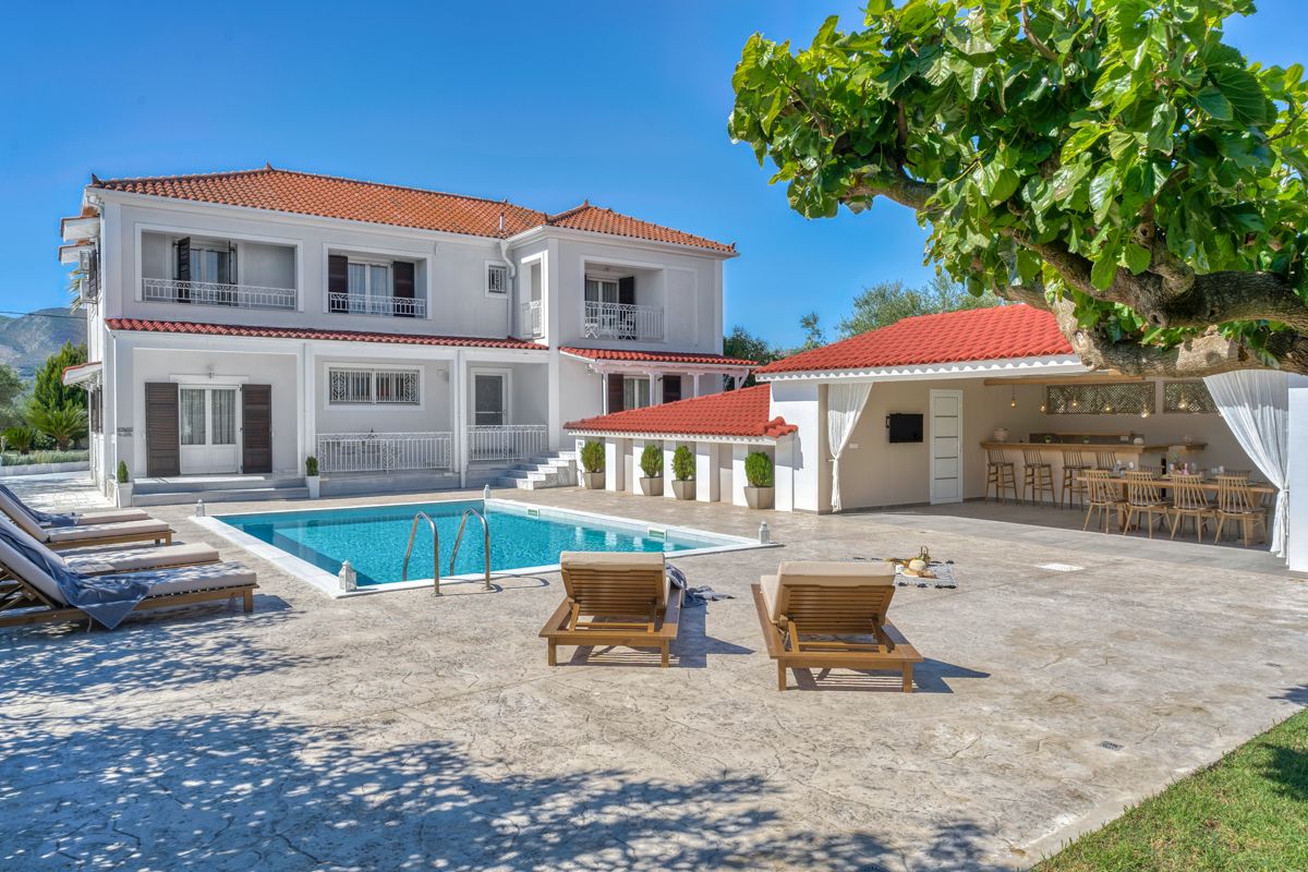 Villa Enoki