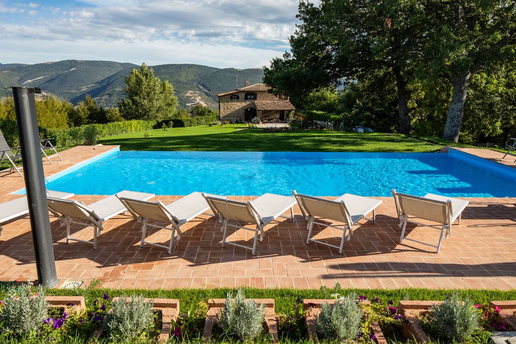 Villa Salomonio Marche OliversTravels 1