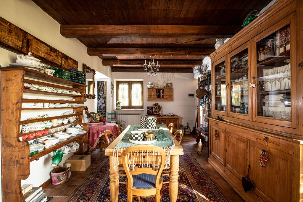 Villa Salomonio Marche OliversTravels 4
