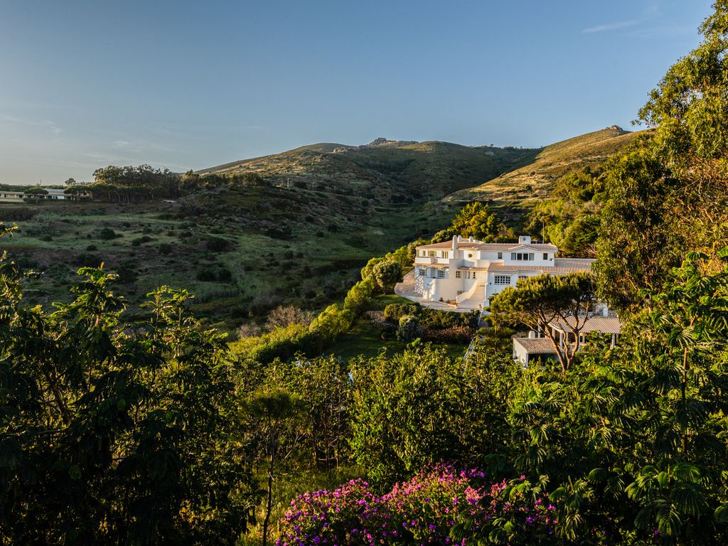 Cascais Deluxe Cascais Olivers Travels 01