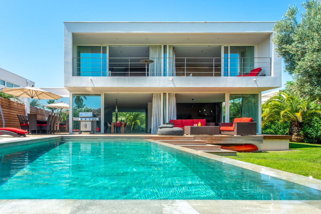 Villa Santa Clara Languedoc Olivers Travels 1  1 