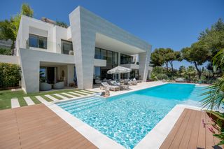 Villa Hollybella Costa del Sol Olivers Travels 01
