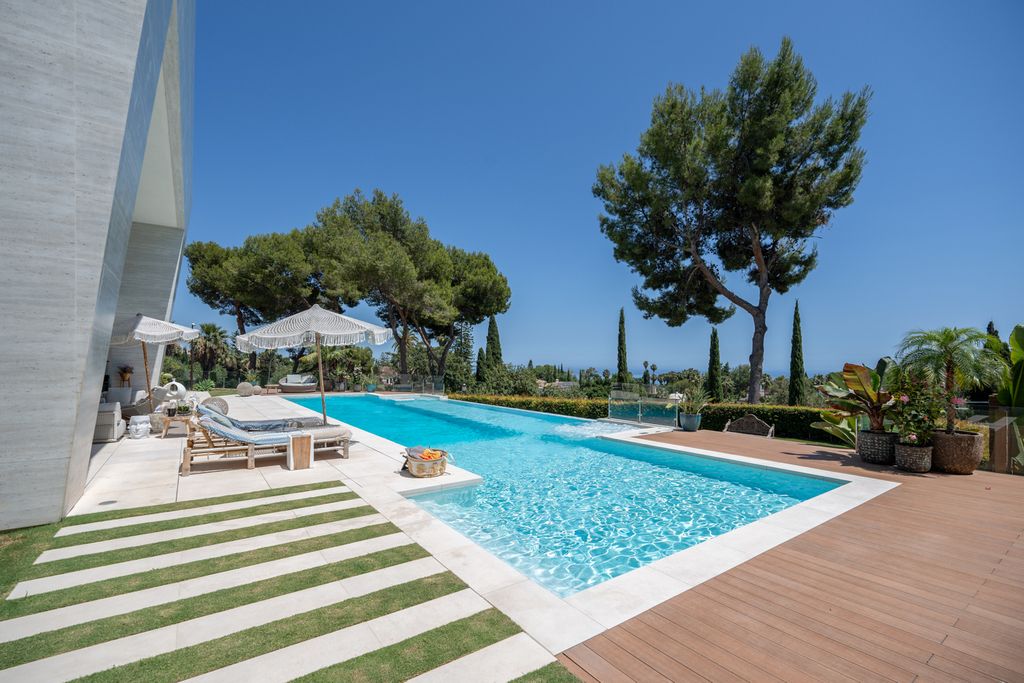 Villa Hollybella Costa del Sol Olivers Travels 02