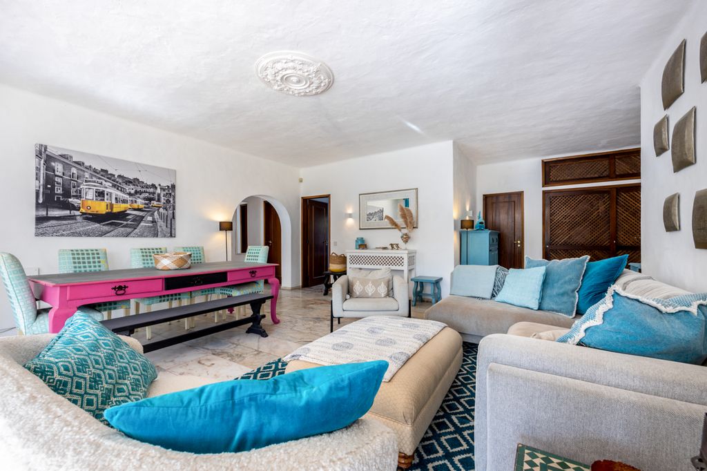 Villa Bemparece Carvoeiro Olivers Travels 3
