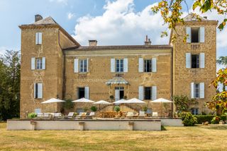 Chateau Du Partage Midi Pyrenees Olivers Travels 1