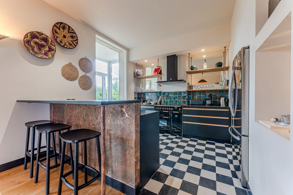 Chateau Armada Aquitane Francee OliversTravels 4