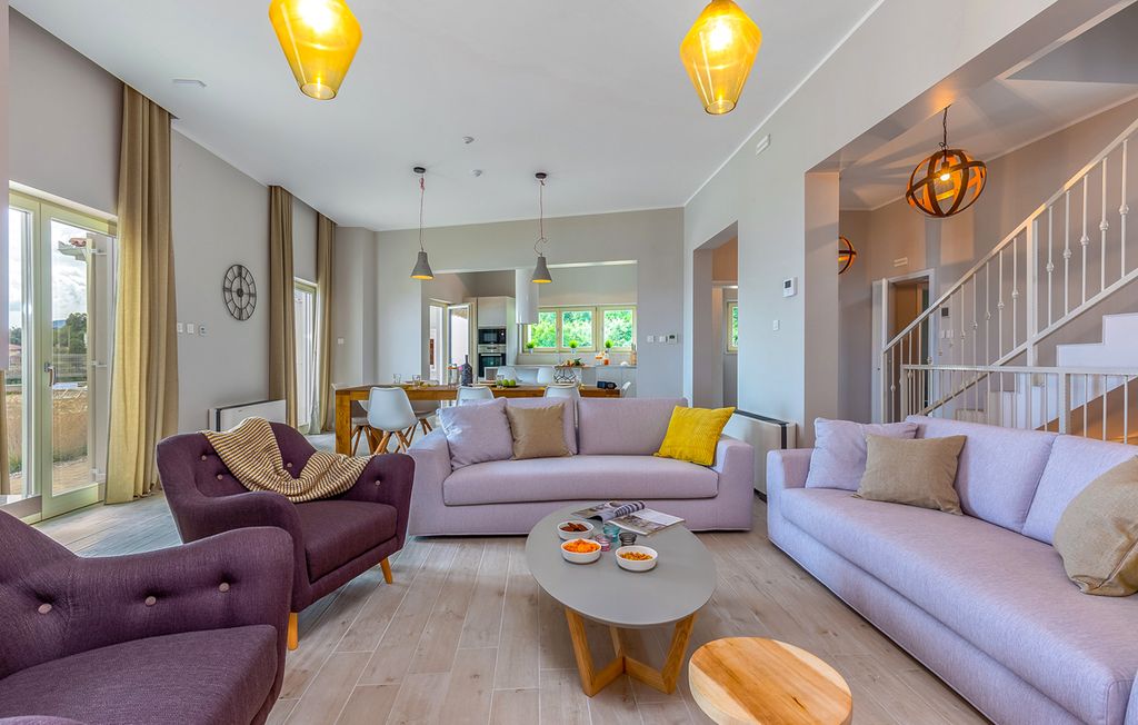 Villa Parrot Kvarner Olivers Travels 3