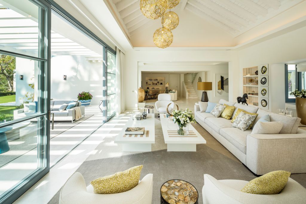 Villa Parily Costa del Sol Olivers Travels 3