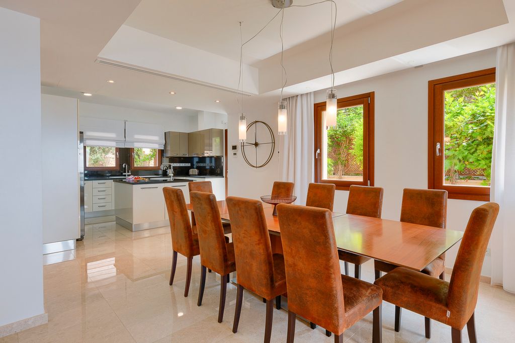 Villa Mavro Paphos Olivers Travels 4