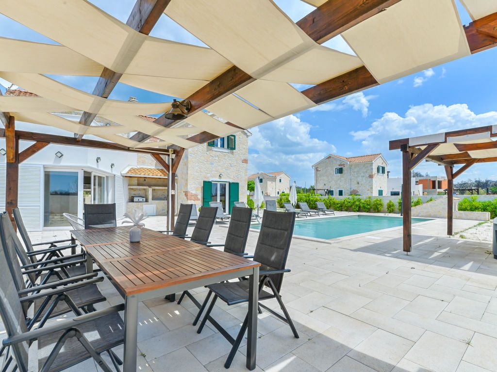 Villa Niksa Dalmatia Coast Olivers Travels 5
