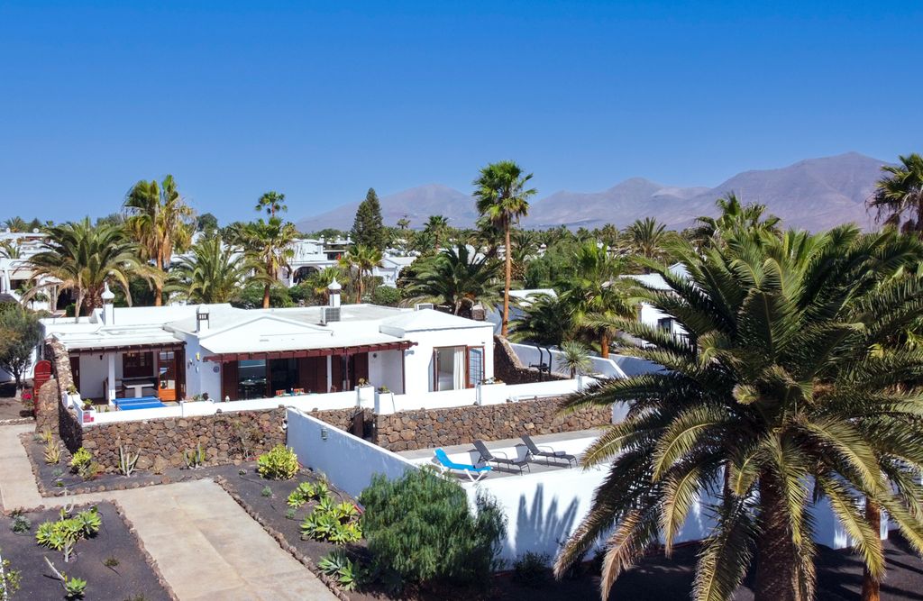 Lanzarote Majica Lanzarote Olivers Travels 1