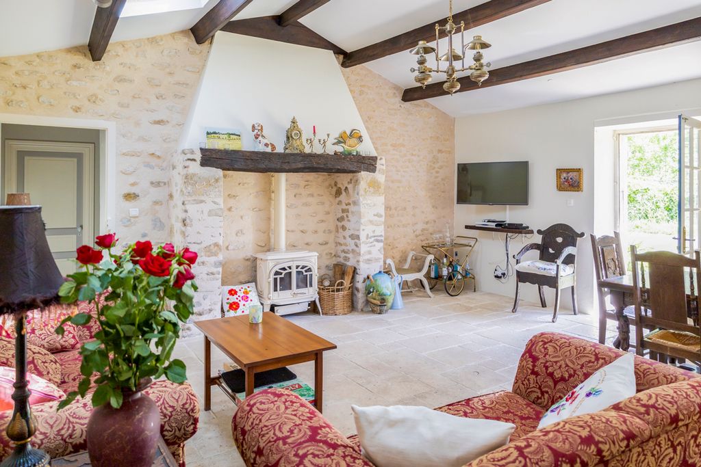 La Cigogne Olivers Travels 1 3