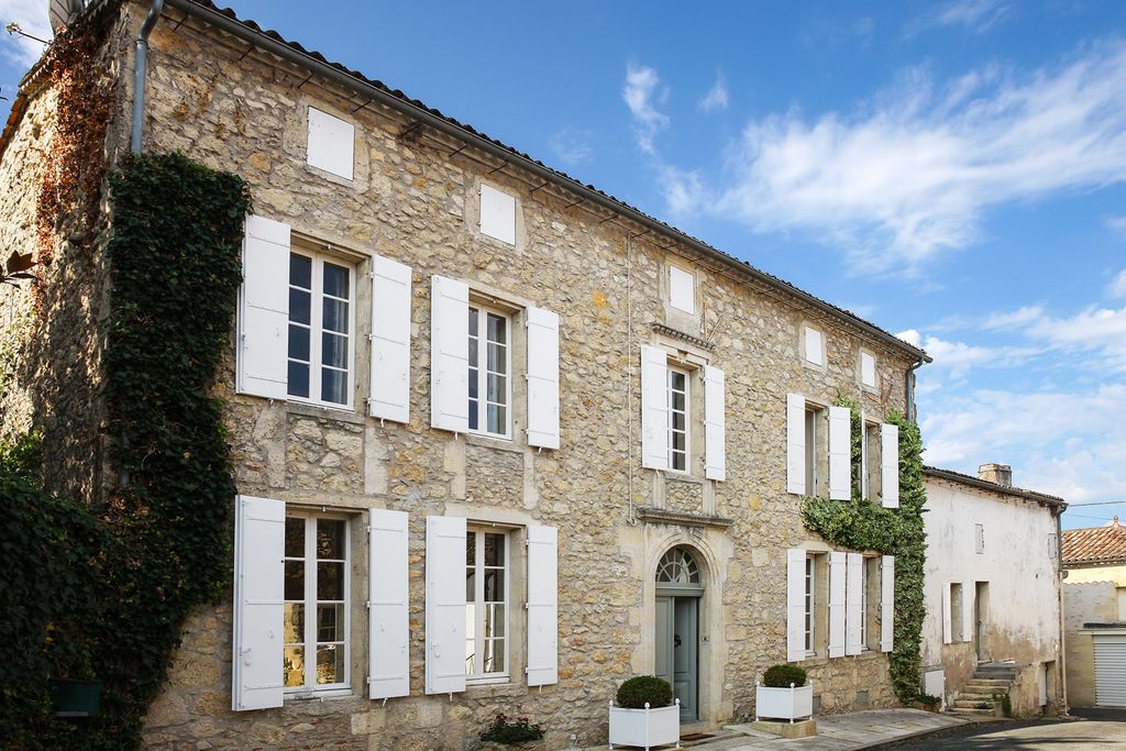 Maison Acacia Aquitane OliversTravels 2