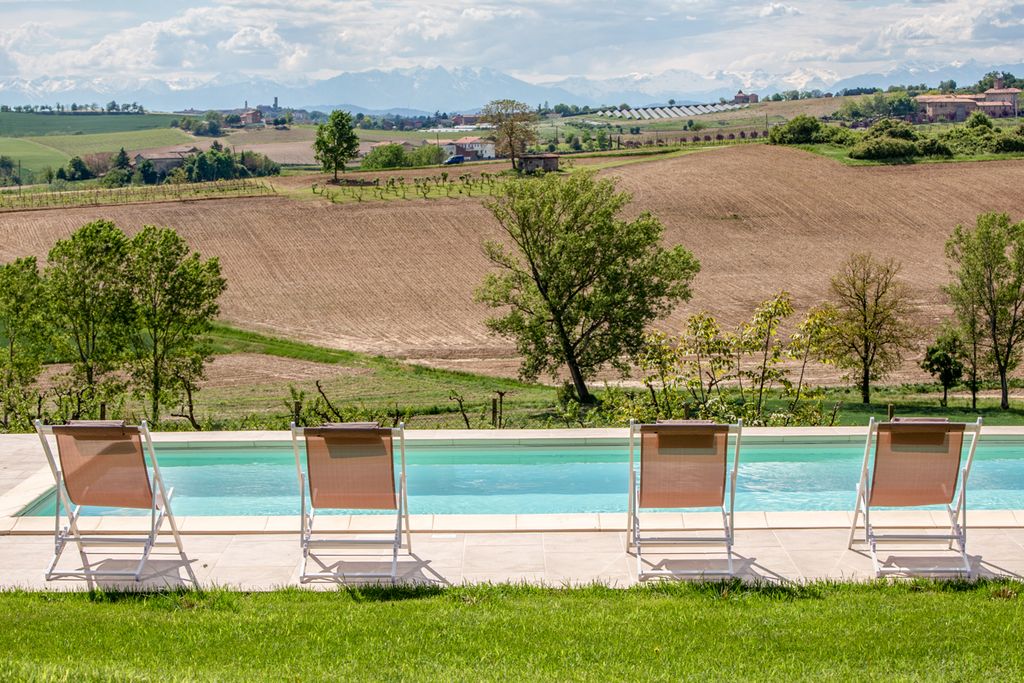 Villa Urban Piedmont Italy OliversTravels 2