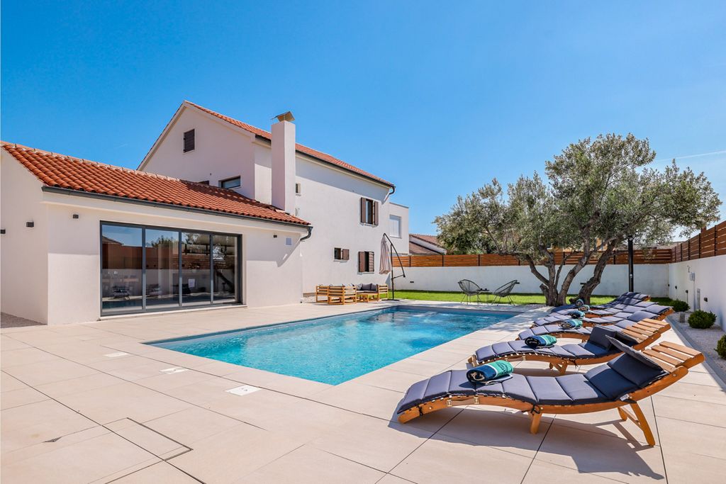 Villa Aklinia Dalmatia Coast Olivers Travels 1