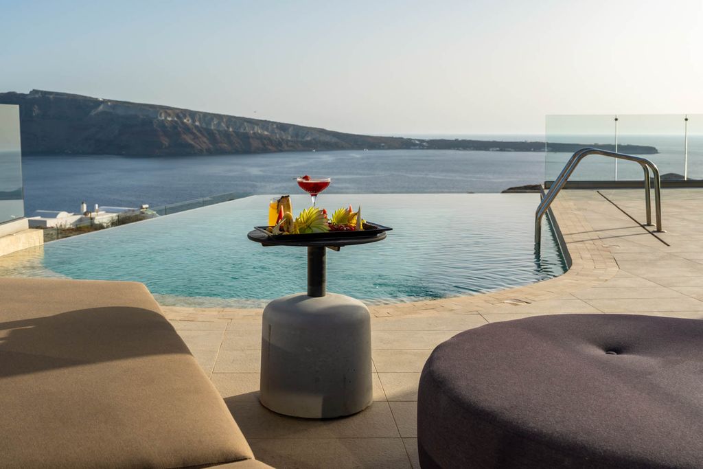 Viewpoint Villas Santorini Greece OliverTravels 19