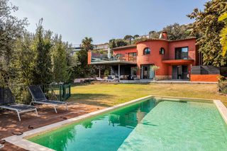 Casa Ivan Costa Brava Olivers Travels 1