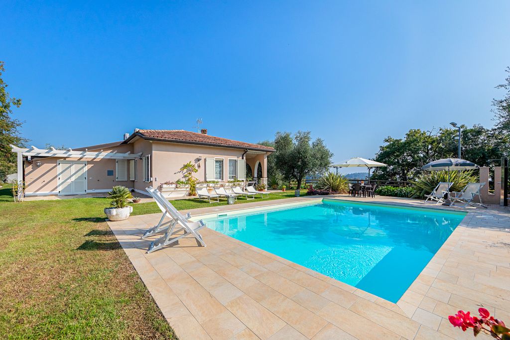 Dente Di Leone Lake Garda Tuscany Olivers Travels 1