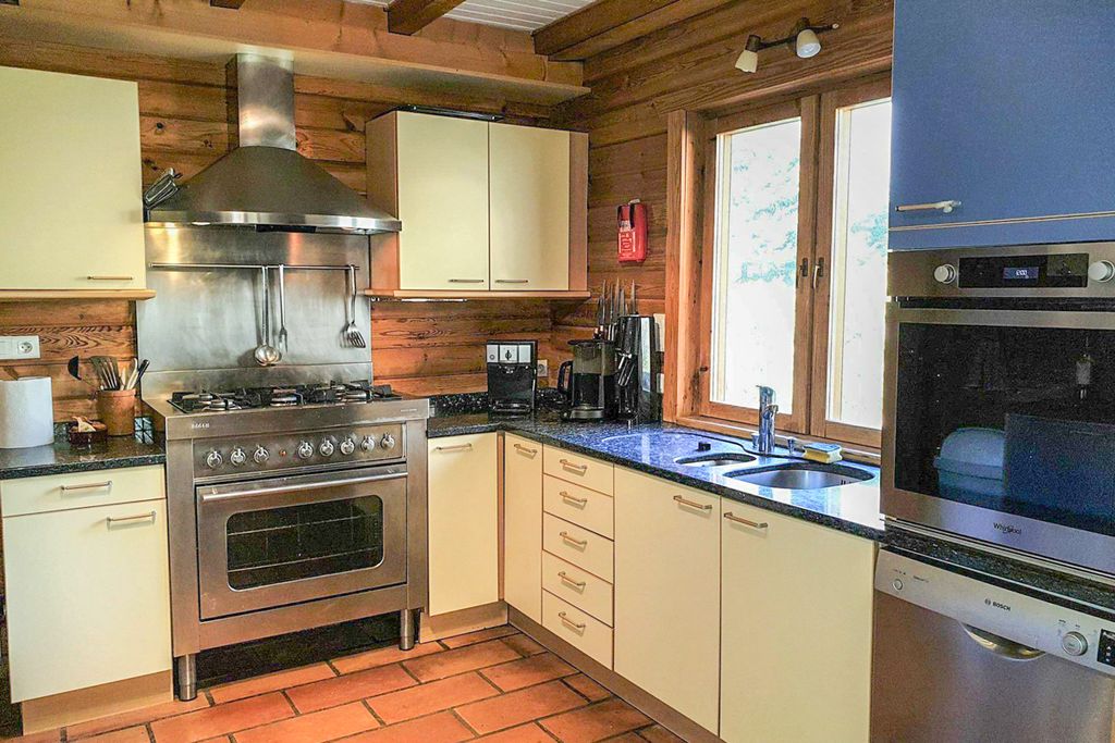 Chalet Theo Morzine Olivers Travels 4