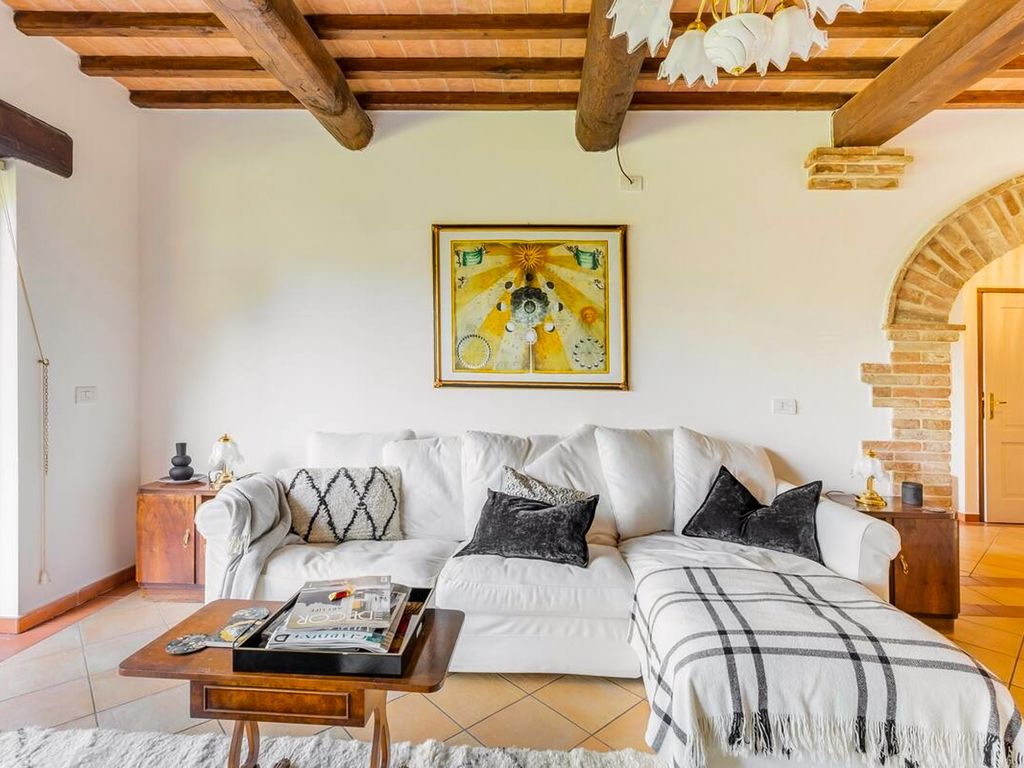 Villa Destino Umbria Olivers Travels 03