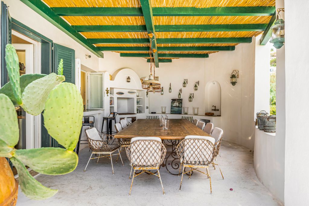 Villa Chiaia di Luna Lazio Olivers Travels 4